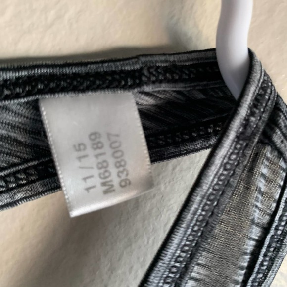 Adidas Women’s Spacedye Gray Razor Back Tank - Picture 6 of 7